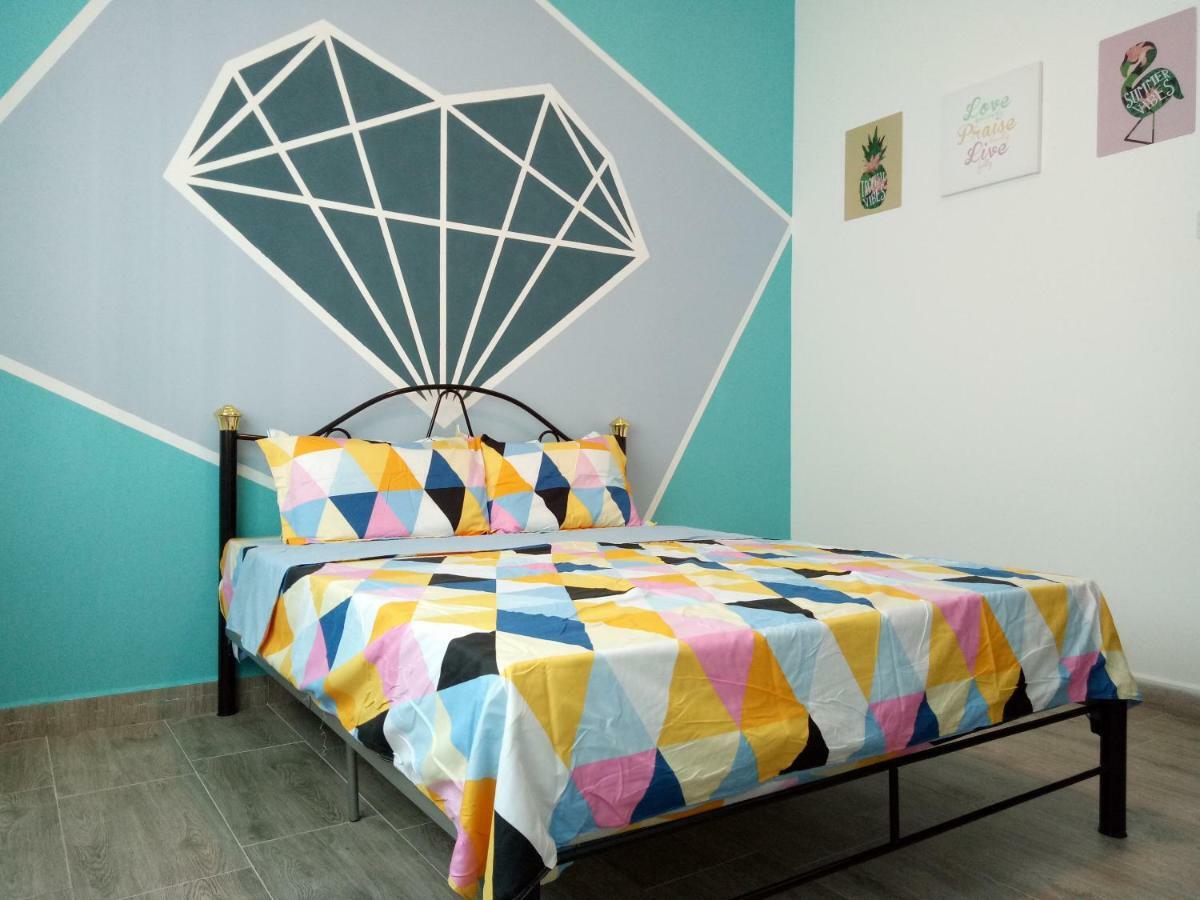 Icolor Home & Stay Ch5 ตานาห์ราตา ภายนอก รูปภาพ