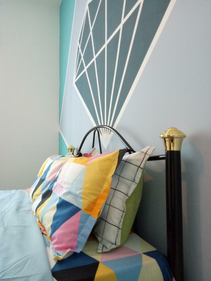 Icolor Home & Stay Ch5 ตานาห์ราตา ภายนอก รูปภาพ
