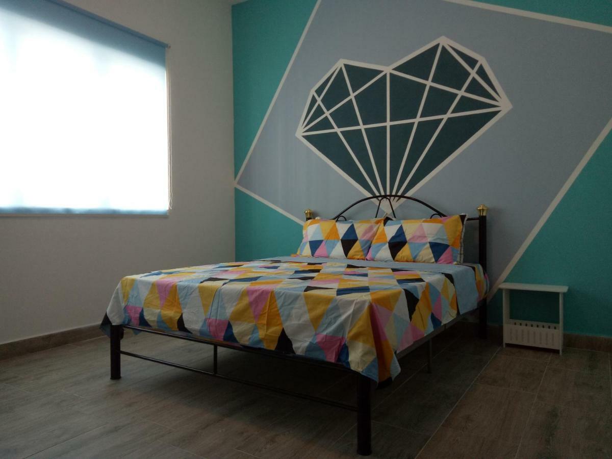 Icolor Home & Stay Ch5 ตานาห์ราตา ภายนอก รูปภาพ