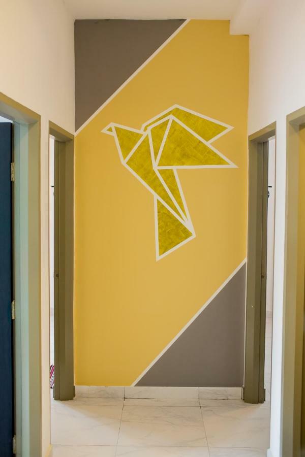 Icolor Home & Stay Ch5 ตานาห์ราตา ภายนอก รูปภาพ