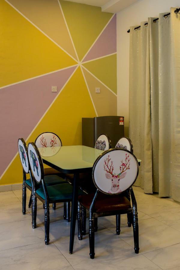 Icolor Home & Stay Ch5 ตานาห์ราตา ภายนอก รูปภาพ