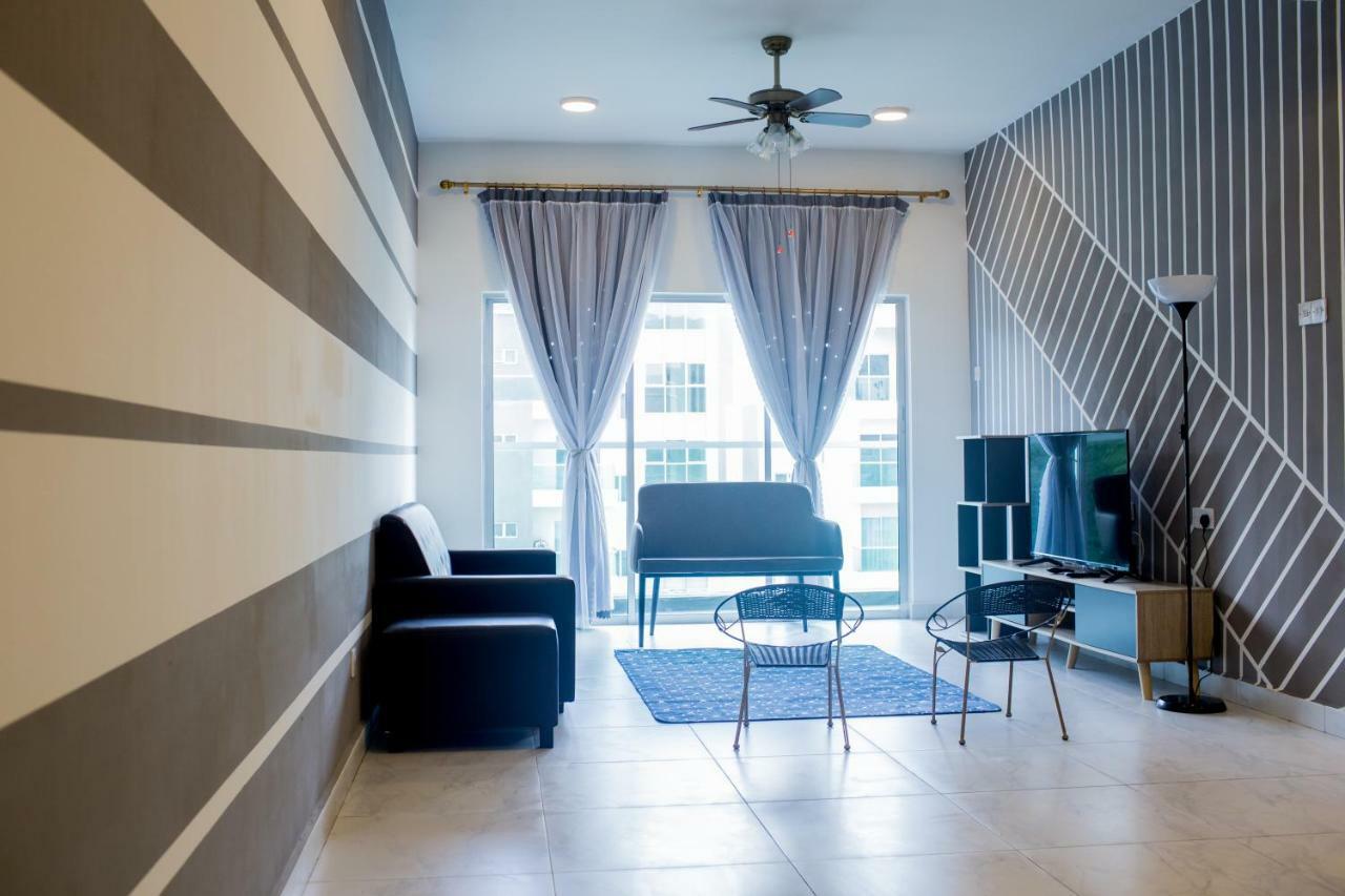 Icolor Home & Stay Ch5 ตานาห์ราตา ภายนอก รูปภาพ
